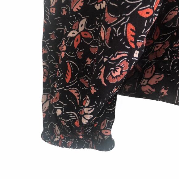 Sanctuary NWT Black Floral Wrap Blouse - Picture 4 of 6